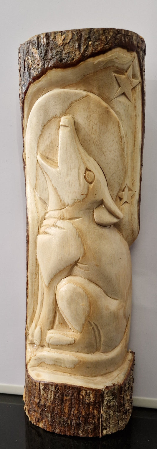 WOODEN WOLF CARVING